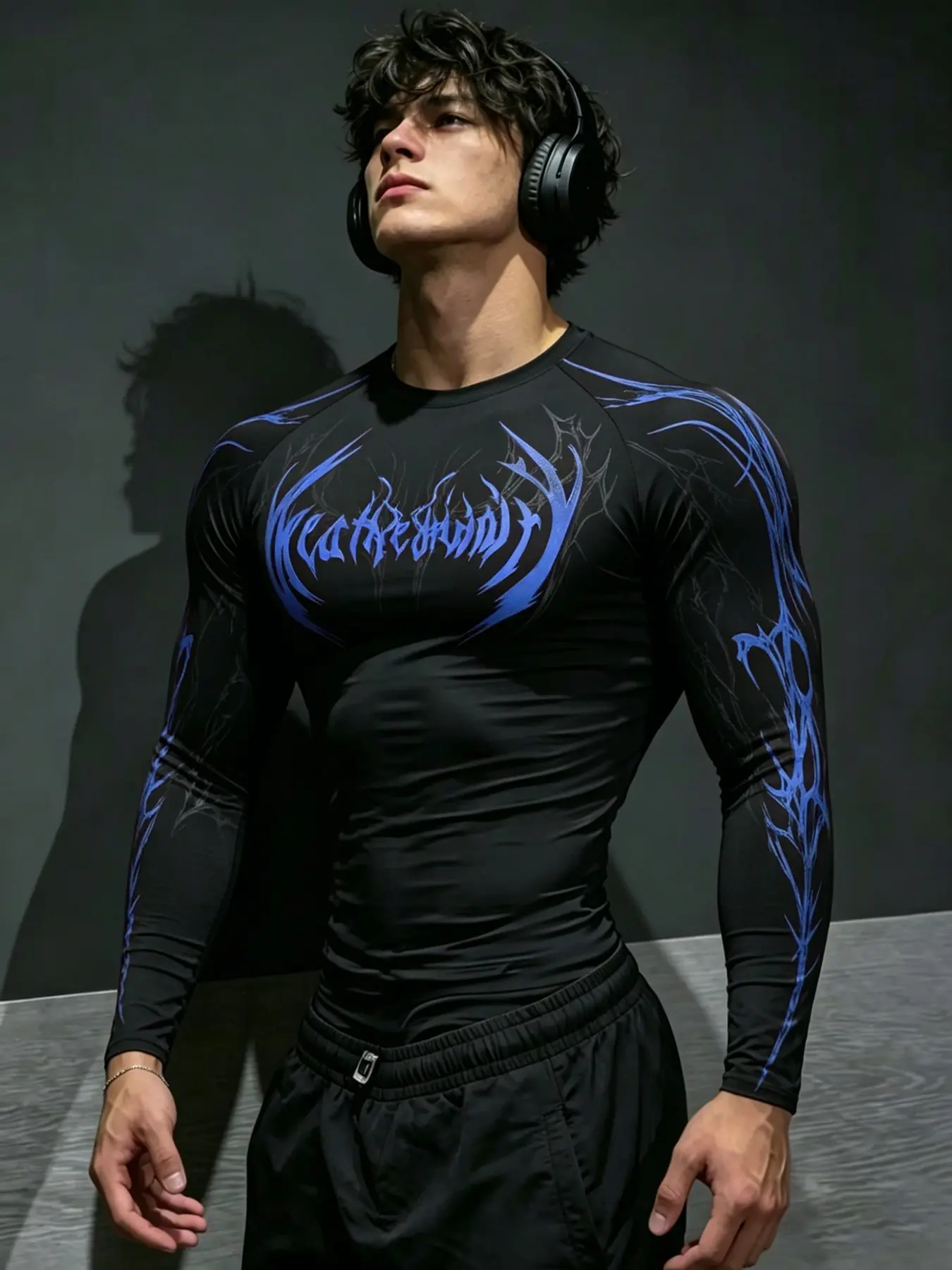 Men's Gothic Thorn Print Long Sleeve T-Shirt, Fitness Workout Shirt, Gym Training Sportswear, Sporty Slim Fit, High Elasticity Quick-Dry Breathable Fabric, Ideal for Gym Training, Breathable Workout Tops