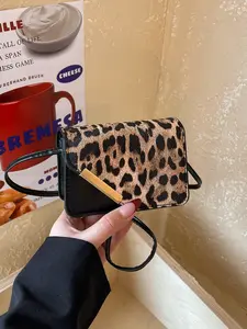 Spring Summer New Leopard Print Crossbody Shoulder Bag, Fashionable Asymmetrical Design, Convenient Small Bag for Keys and Coins, Crossbody Handbag, Crossbody Shoulder Purse