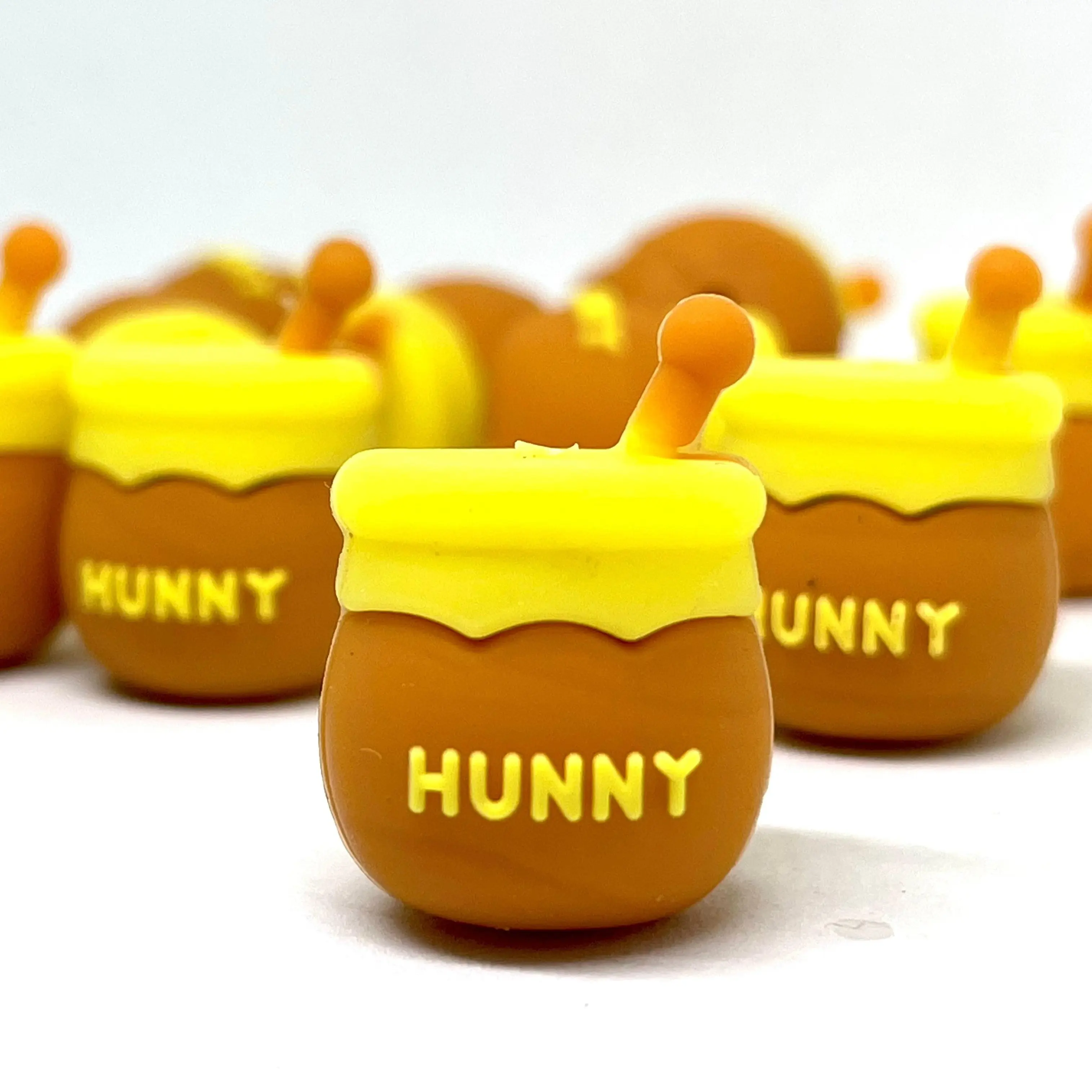1pc A Pot Full of Hunny 3D Focal Beads - Bees & Honey Supplies for Crafting & Beaded Pens