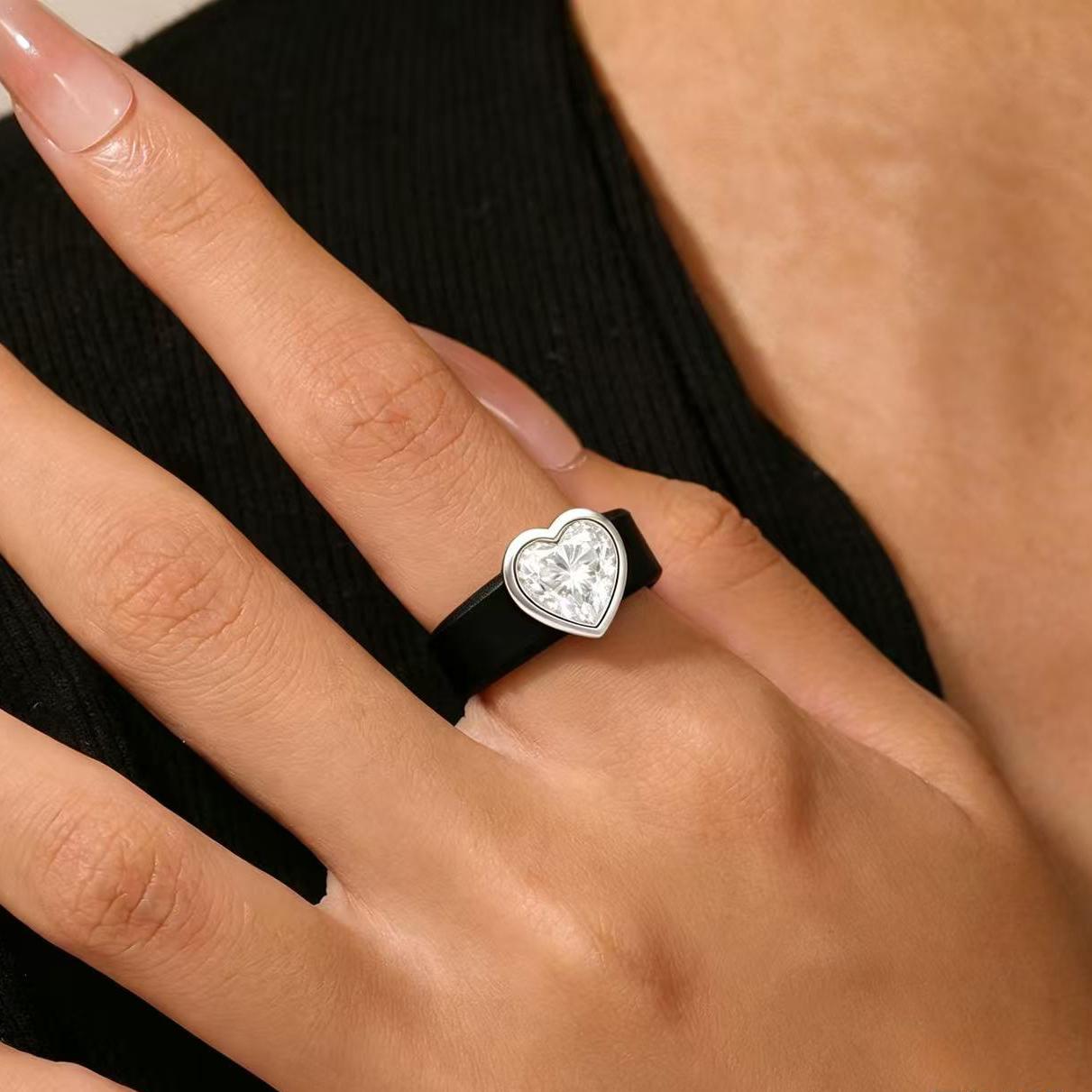 1pc 14k golden plated silicone ring for women, sparkling heart-shaped cut CZ engagement ring, commitment ring, designed for women, hypoallergenic, exquisite jewelry, suitable for daily use, weddings, Valentine's Day, anniversaries 1pc 14k golden plated silicone ring for women, sparkling heart-shaped cut CZ engagement ring, commitment ring, designed for women, hypoallergenic, exquisite jewelry, suitable for daily use, weddings, Valentine's Day, anniversaries