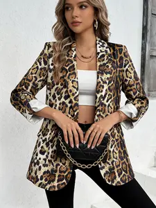 A women's leopard print casual blazer jacket, featuring a chic, sophisticated style with an American vintage vibe, suitable for everyday outings, light commuting, dates, and other occasions.