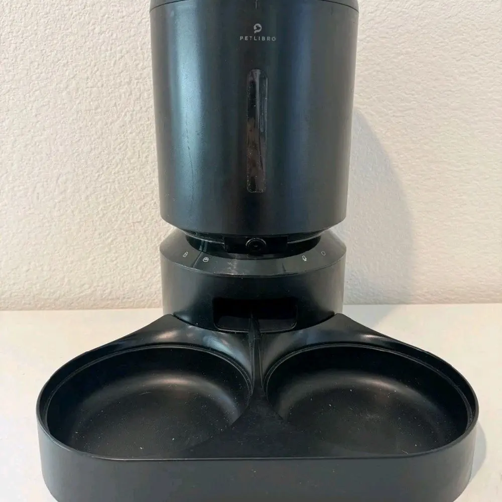 PETLIBRO Automatic Cat Feeder with Camera for Two Cats, 1080P HD Video PLAF203