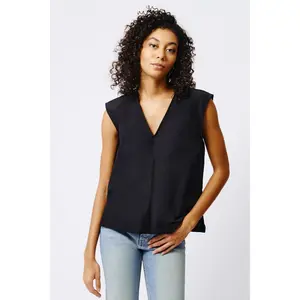 Ava V-Neck Shell - Black