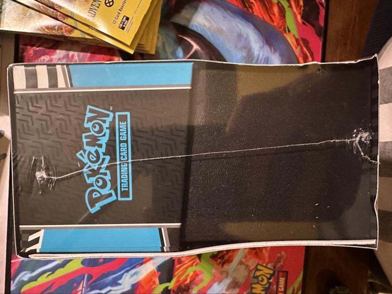 Pokemon TCG: Mega Evolution Black Bolt ETB