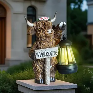 Solar Powered Highland Cow Outdoor Light Statue, Garden Villa Decor Sculpture, Halloween Decoration, Ideal Gift for Women