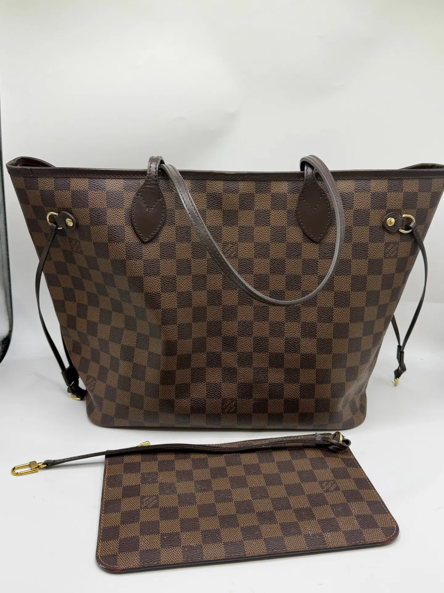 Pre-owned Louis Vuitton LV Neverfull Damier Ebene MM with Red Interior 2016 Year Code 95% New
