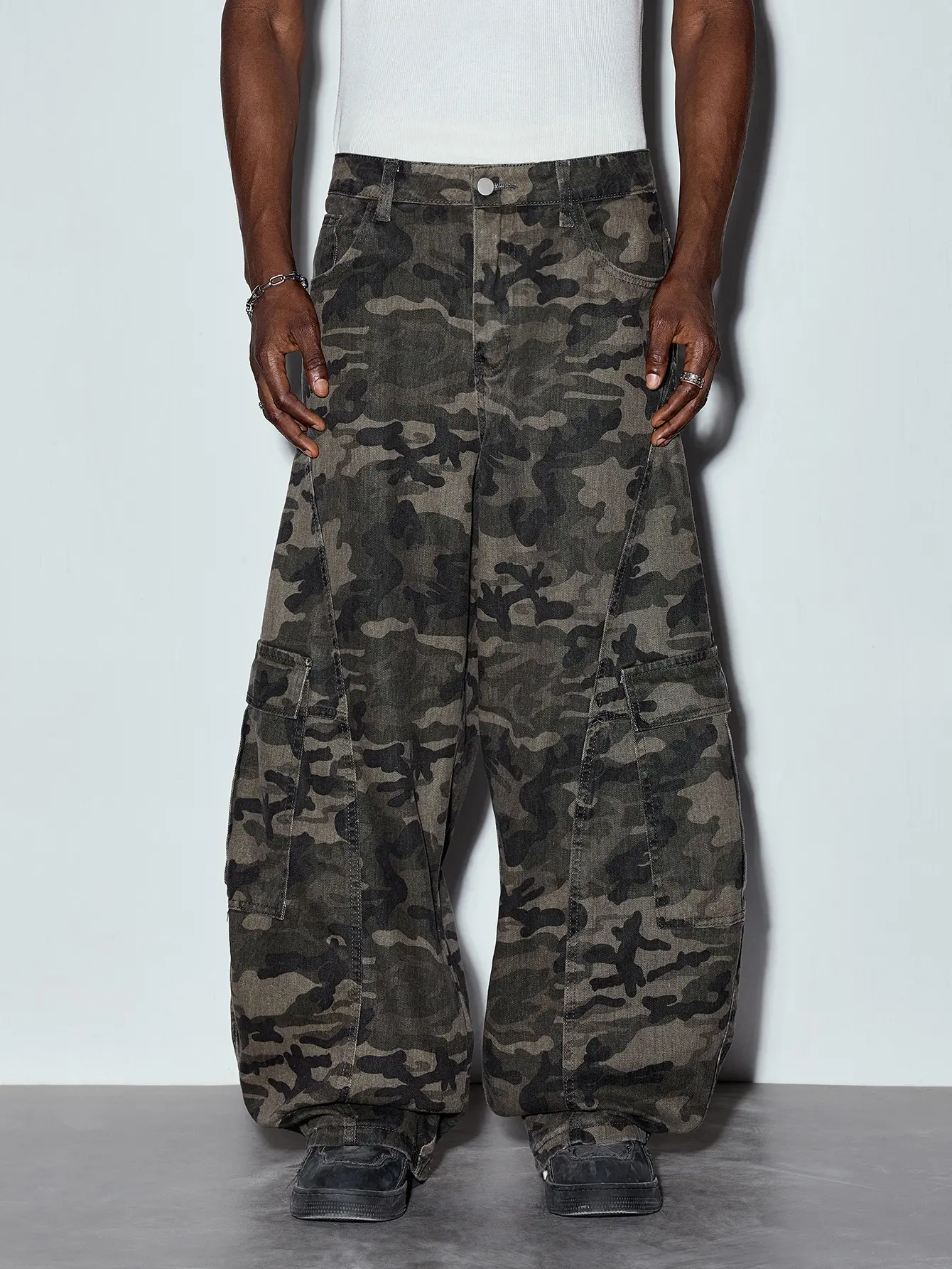 1pc Retro American Style Patchwork Design Washed Denim Cargo Pants, Casual Loose Fit Wide Leg Trousers (Excluding Belt And Accessories)