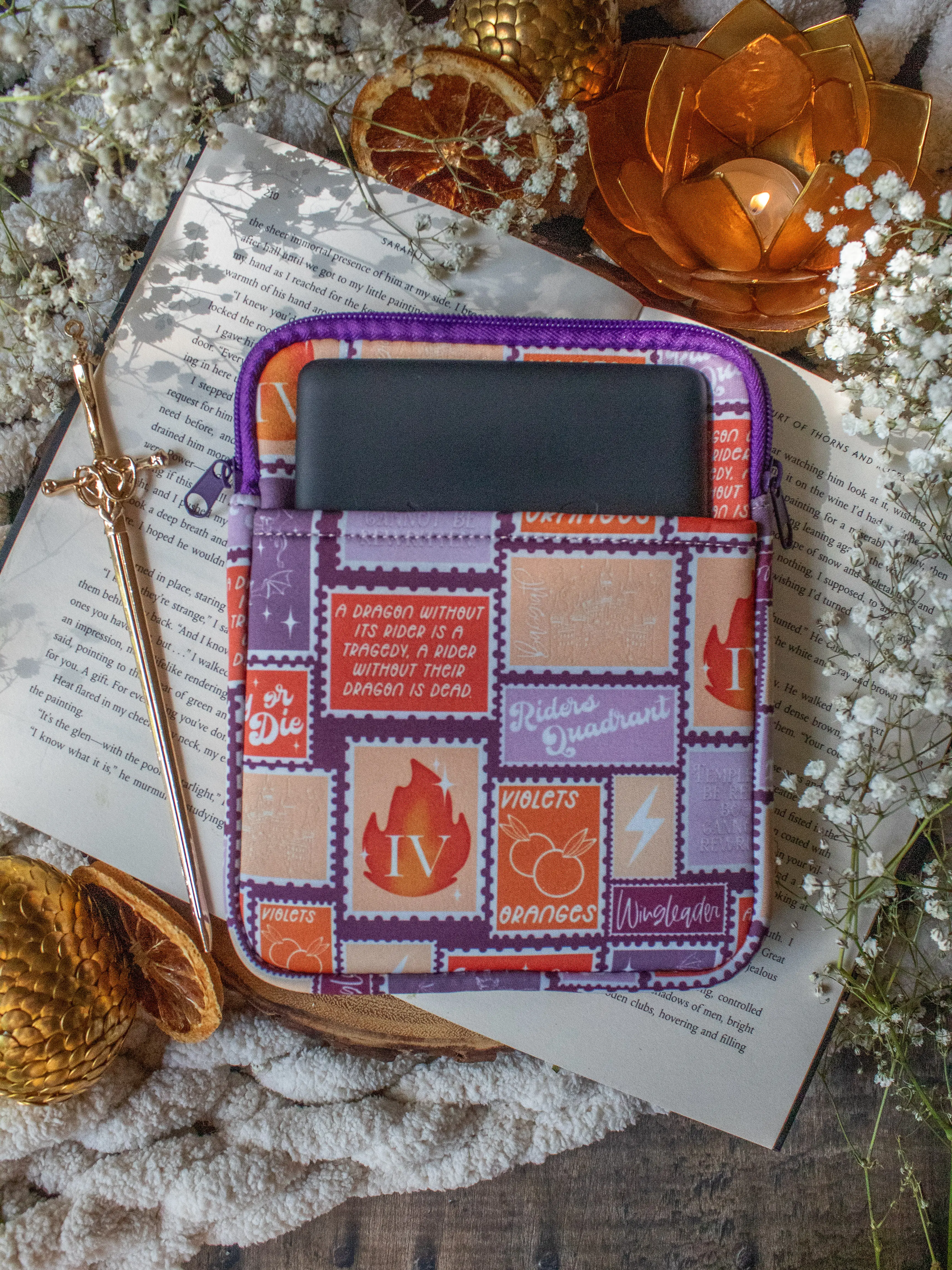 E-Reader Sleeve | Neoprene Ebook Sleeve with Zippers and Outside Pocket for Booktok Readers