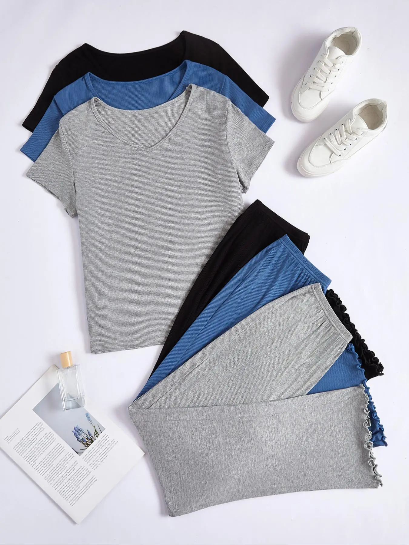 Women's Solid Ribbed Pyjama Set, Casual Comfy Short Sleeve V Neck Tee & Elastic Waist Lettuce Trim Shorts PJ Set, Ladies Sleepwear for All Seasons Loungewear