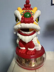 Solar Powered Maneki Neko welcoming