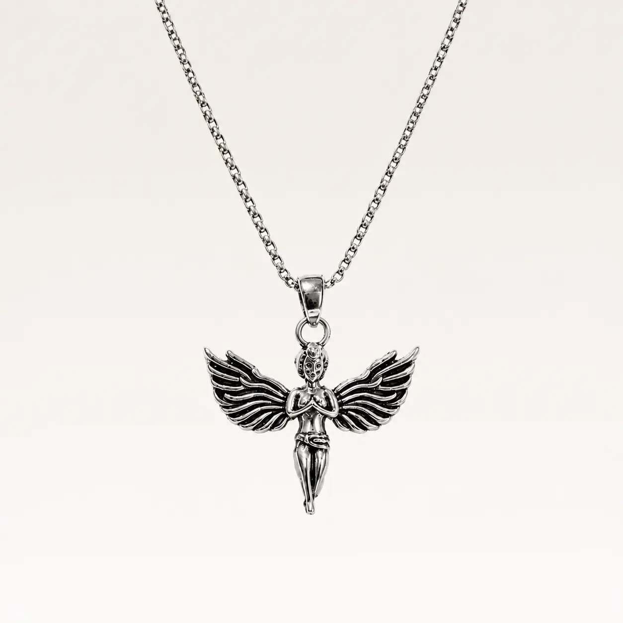 Vintage Wing Pendant Necklace for Men and Women, Silver Tone Chain with 3D Design, Stylish Statement Jewelry Accessory for Daily Wear, Street Style, Casual Outfits and Fashion Styling