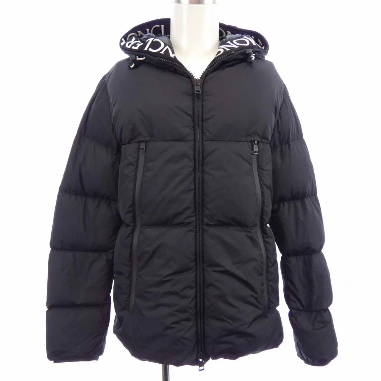 Pre-owned MONCLER Nylon Small Leather Goods MONTCLA Down Jacket