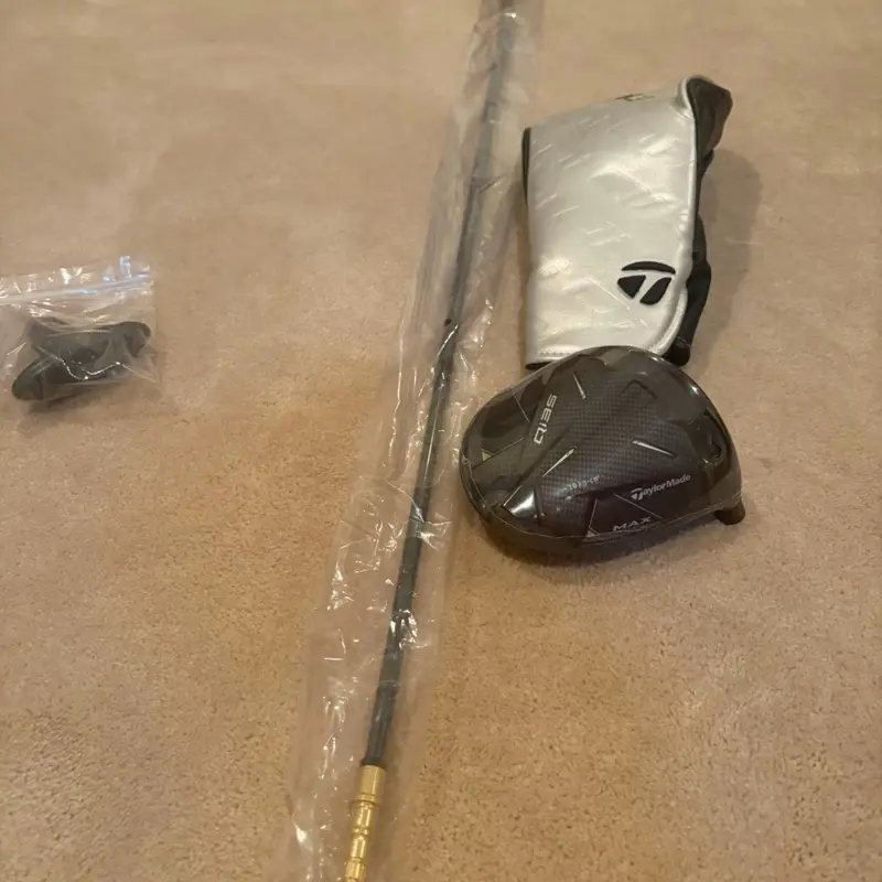 Taylor made Qi35 max Carbon Golf Driver for Maximum Distance & Forgiveness 10.5 or 9