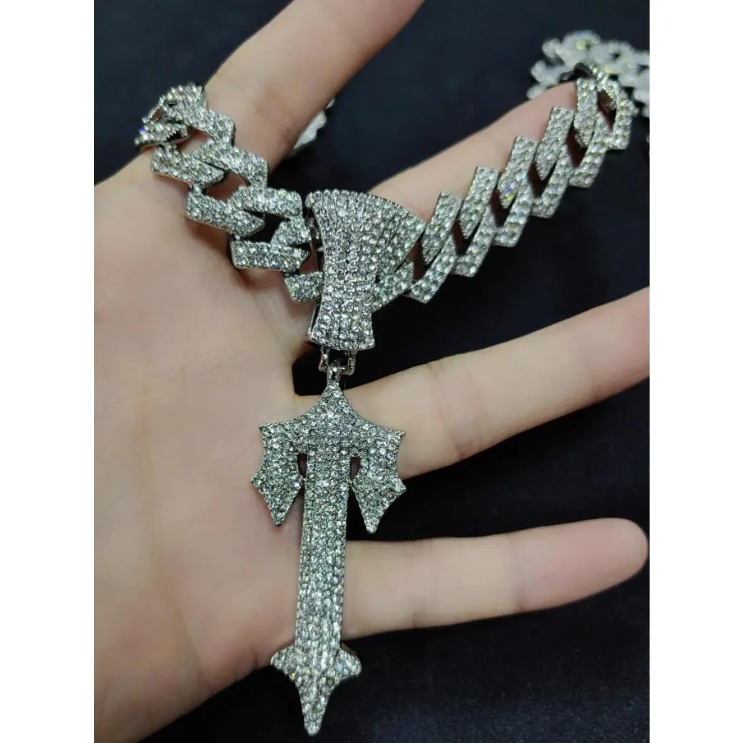 Silver single pendant (without chain)