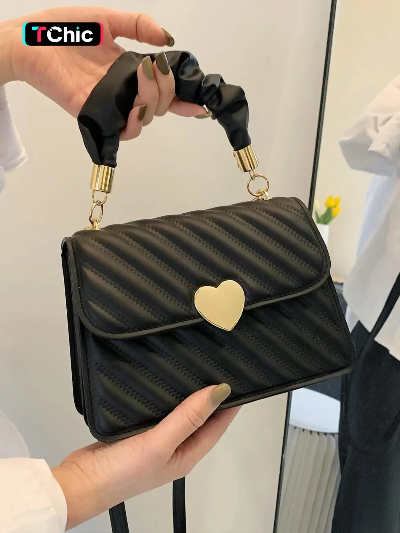 Women's Mini Solid Color Fashion Tote Bag, Multi-Functional Shoulder Bag with Heart Decoration, Ideal for Shopping and Daily Use, Casual Handbag Satchel, Daily Use Purse, Fashionable Purse, Casual Trendy Bag