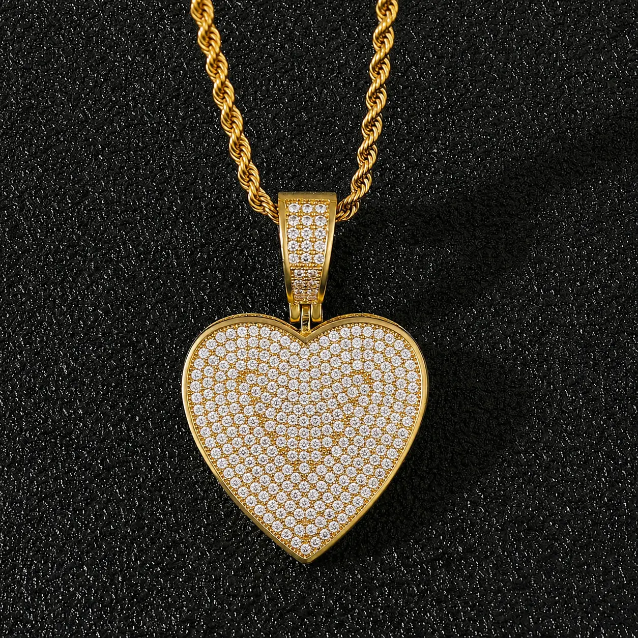 Heart  Pendant Choker Necklace for Women 14K Gold Plated Cubic Zircon Heart Necklace Hip Hop Necklace Unisex Jewelry Gift