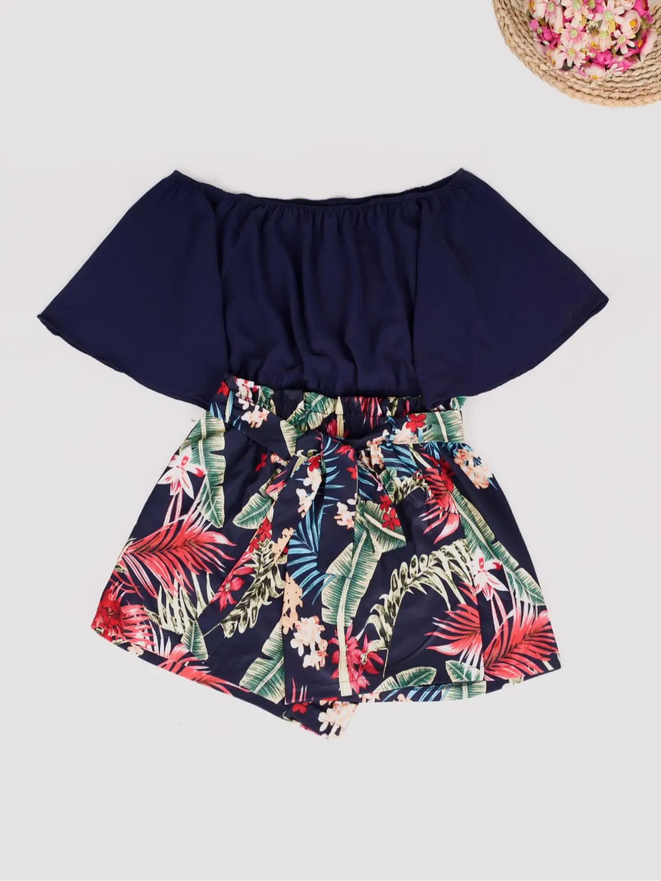 Plus Size Two-Piece Set Ruched Blouse & Tropical Print Belted Shorts Set, Casual Flounce Sleeve Top & Shorts for Women, Women's Outfits for Summer