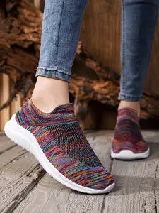 2026 New Women's Rainbow Gradient Slip-On Sports Shoes, Colorful Knit Upper, Breathable, Lightweight, Easy to Wear, Casual All-Season Footwear