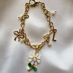 The Flower Charm