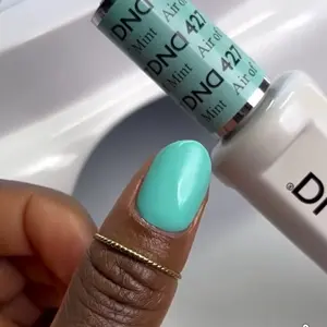 DND 427 AIR OF MINT Gel and Lacquer Duo nail care nail art blue gel nail