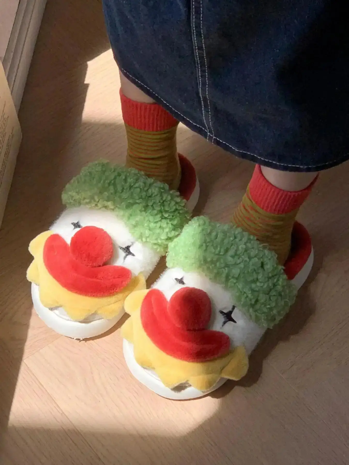 Cartoon Clown Design Slippers, Casual Soft Comfortable Home Warm for Indoor & Outdoor Use for Fall & Winter classic everyday essential versatile style comfort wear wardrobe staple piece relaxed fit breathable fabric