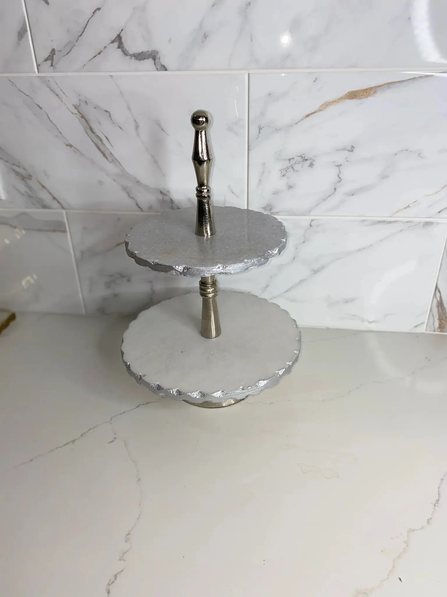 SILVER MARBLED TWO TIER CAKE STAND