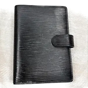 Pre-owned Louis Vuitton Leather small leather goods EPI Ring Agenda Cover PM Luxury Minimal Wear, Black Leather