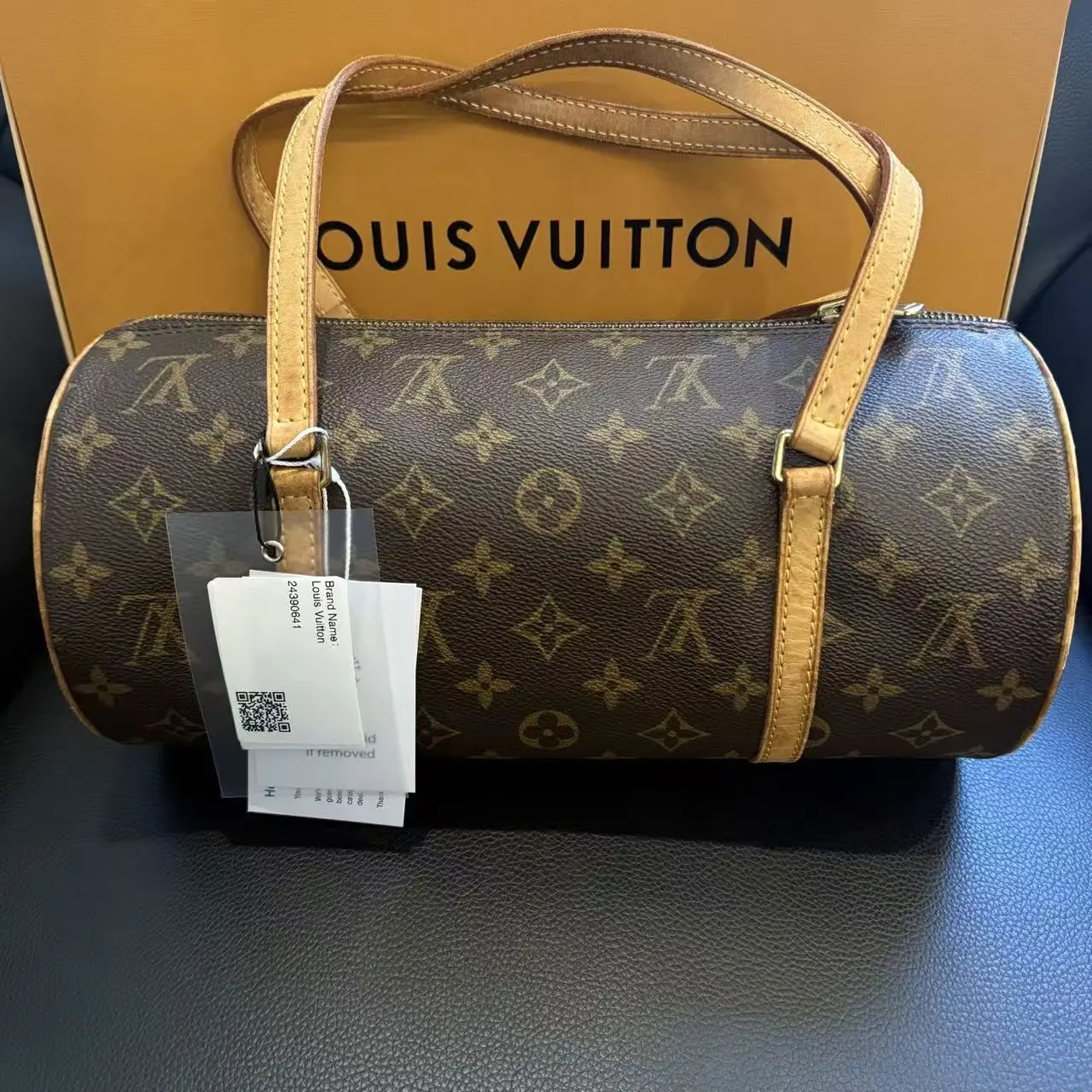 Pre-owned LOUIS VITTON AS SHOWN travel bags HZ 7189 Louis Vuitton Monogram Canvas Papillon 30 Top Handle bag 26.08.10