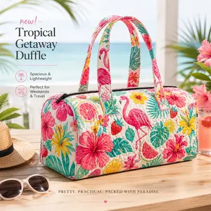 Tropical Flamingo Quilted Weekender Bag, Floral Beach Travel Duffle Bag for Women, Large Capacity Overnight Tote, Lightweight Vacation Carry On Bag for Weekend Getaway, Gym, Pool, Resort, Summer Travel