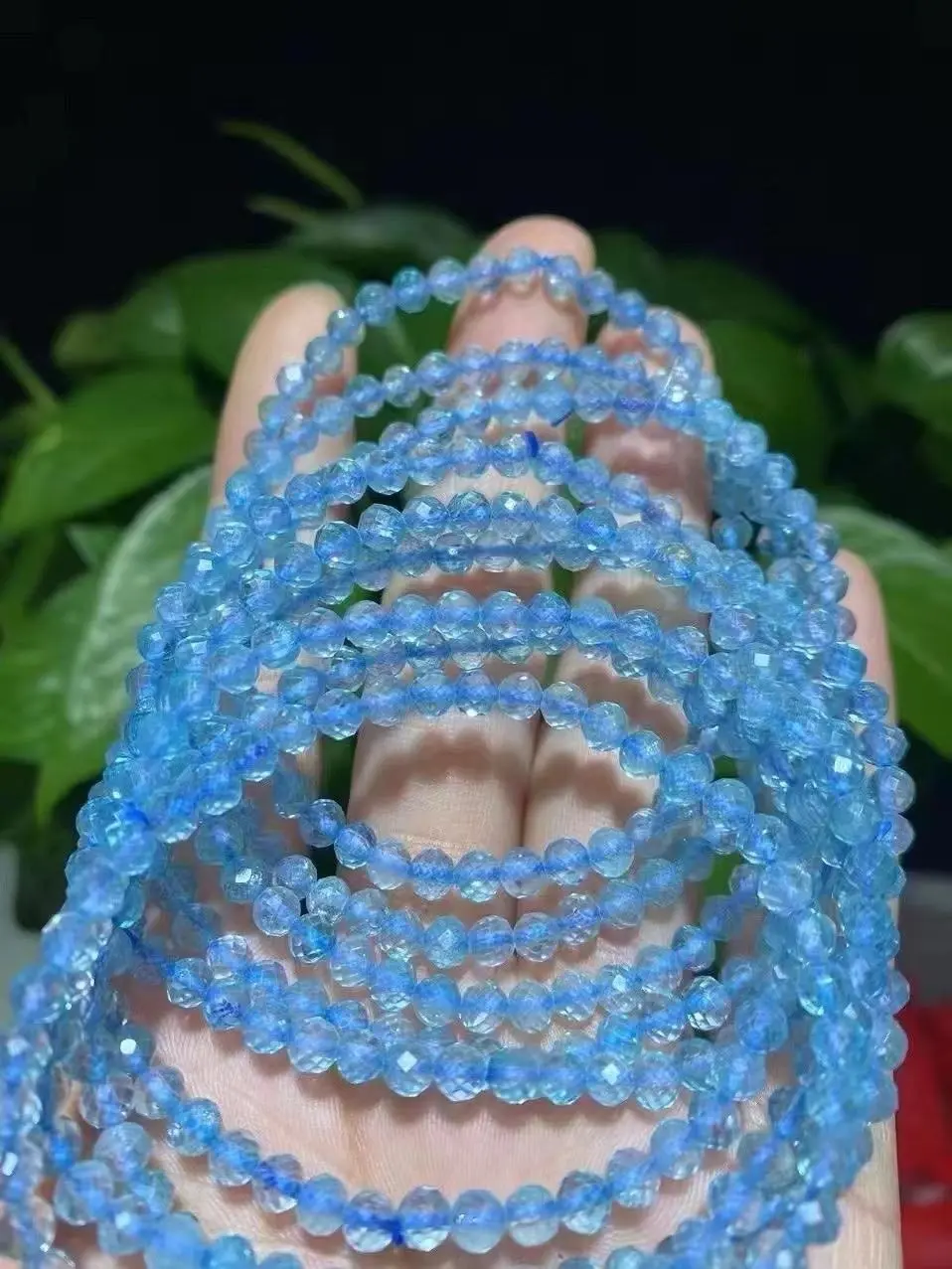 Shine(18144)gc.blue topaz bracelet