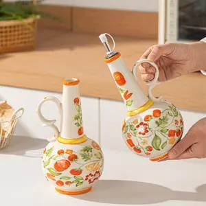 1-piece ceramic oil dispenser, Kitchen Utensils, oil-free drip, no oil residue, dustproof, Machine washable, ergonomic handle for easy grip, vegetable pattern, rustic style, heat-resistant