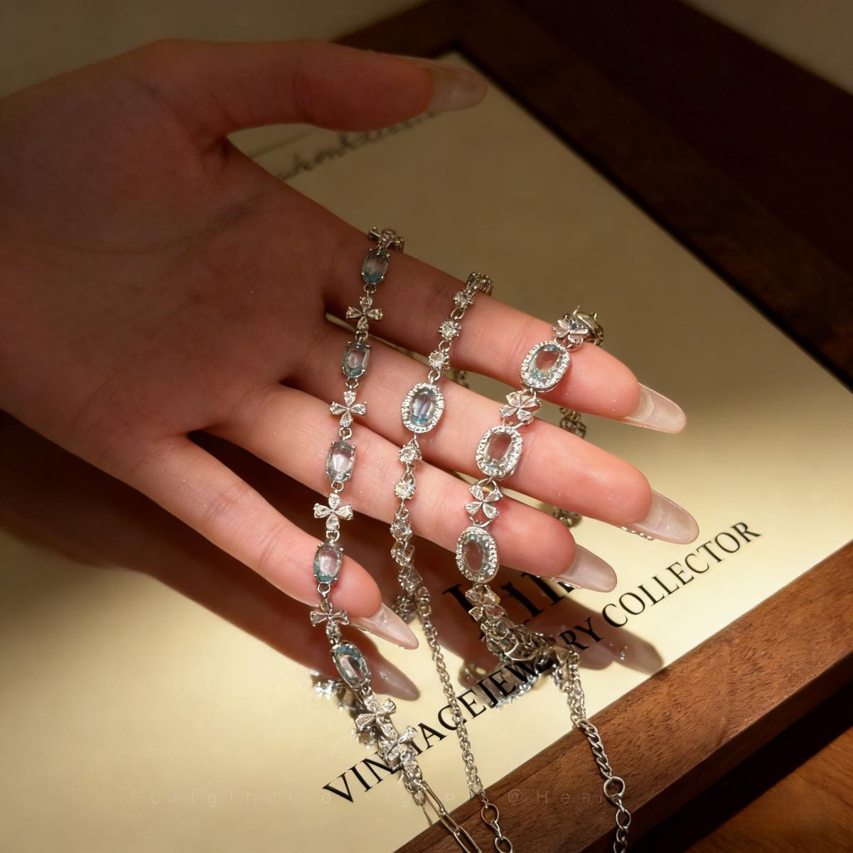 Women's Cool Tone Sparkling Oval Flower Bracelet, Korean Style High-End Zircon Hand Jewelry, Luxury Elegant Sweet Cool Wrist Accessory Gift for He