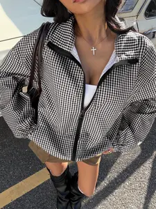 SNOBBISH Women's Thin Jacket In Black And White Plaid Shacket Autumn Casual Streetwear Lightweight Fall Fashion