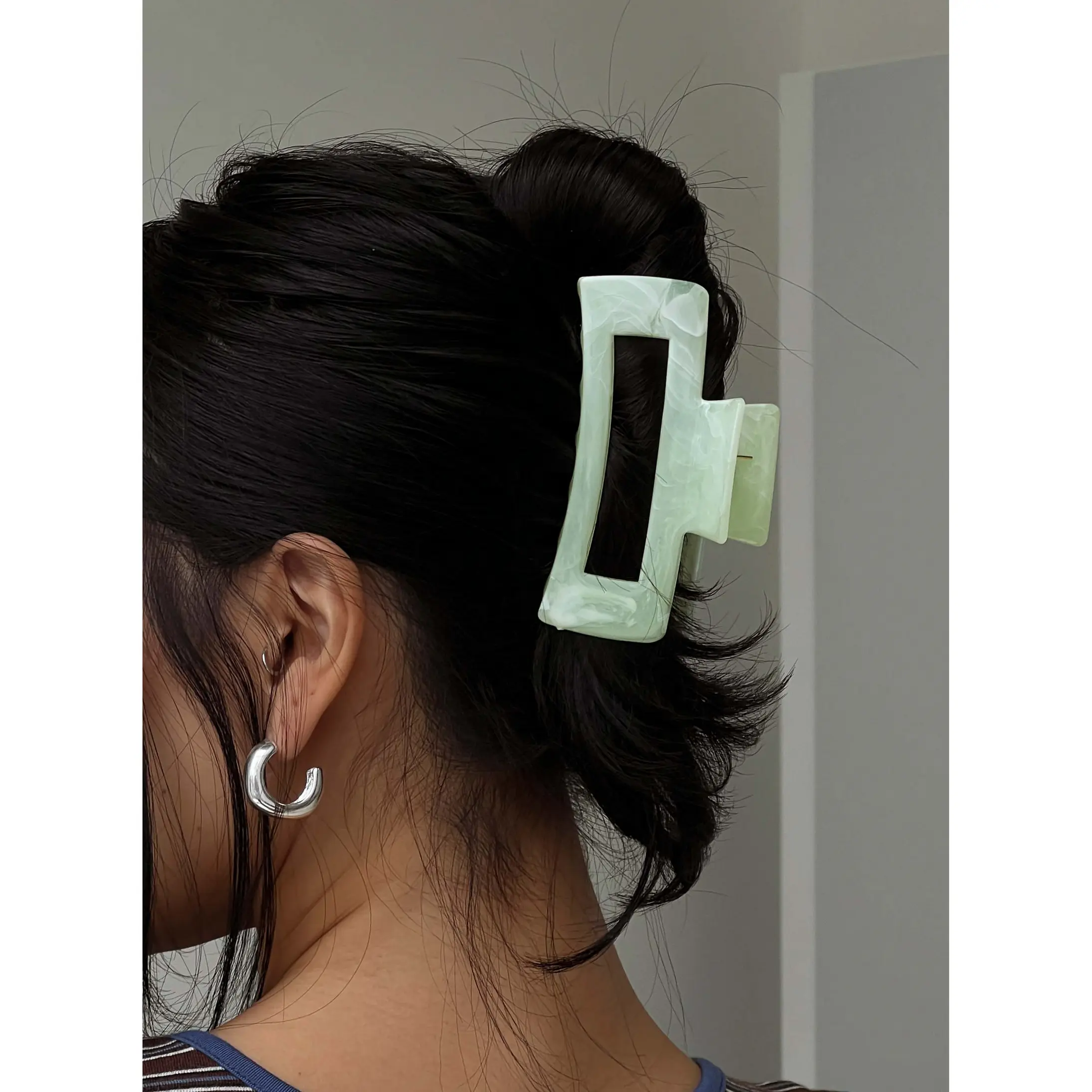 Delectable Claw Clip Green