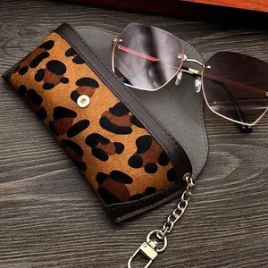 Leopard print glasses storage bag vintage sunglasses waterproof dustproof bag organizer with hook bag charm portable