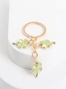 Cute Enamel Lucky Four-Leaf Clover Keychain, Alloy Oil-Drop Classic Charm, St Patrick's Day Luck Symbol, Perfect Gift for Elegant Bags, Keychain Jewelry
