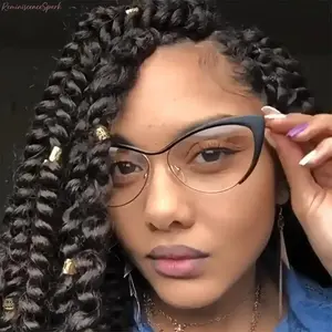 2026 Women’s Retro Punk Cat-Eye Glasses, Premium Golden Frame with Blue Light Blocking Lenses, Luxurious Stylish Design, Ideal for Computer Gaming Screen Protection, Daily Casual Wear and Street Fashion Looks