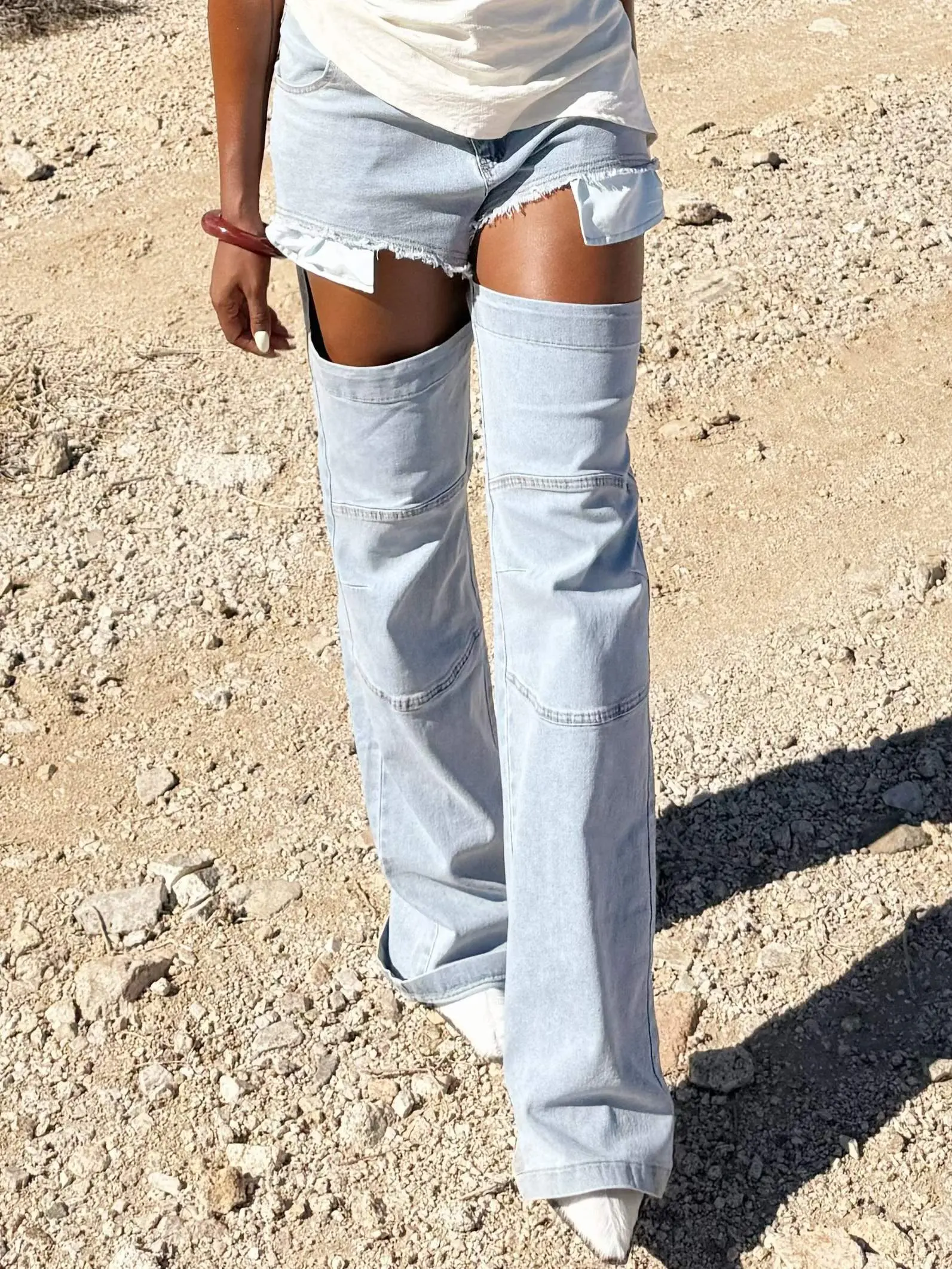 Oasis Cutout Jean