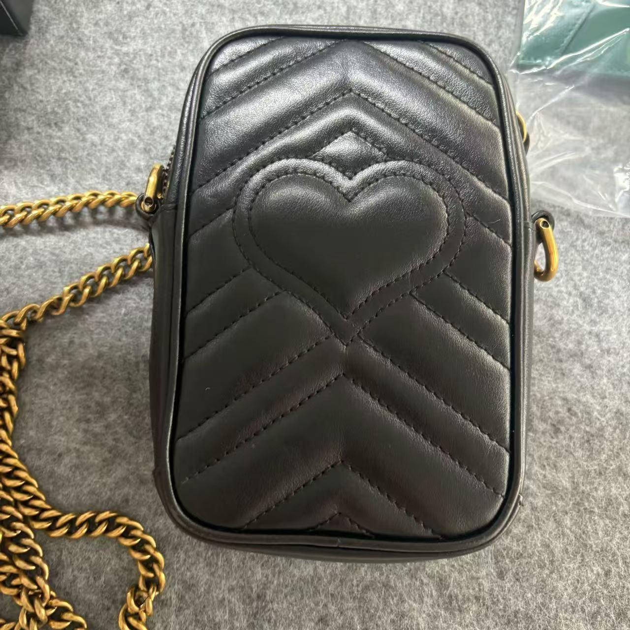 Pre-owned GUCCI Black Leather Mini Camera Bag|20484405