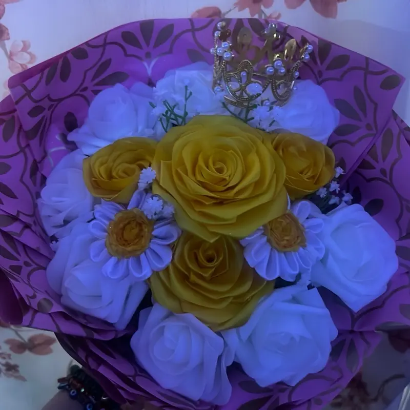 Elegant Floral Bouquet with Golden Crown Yellow & White Roses for Special Occasions