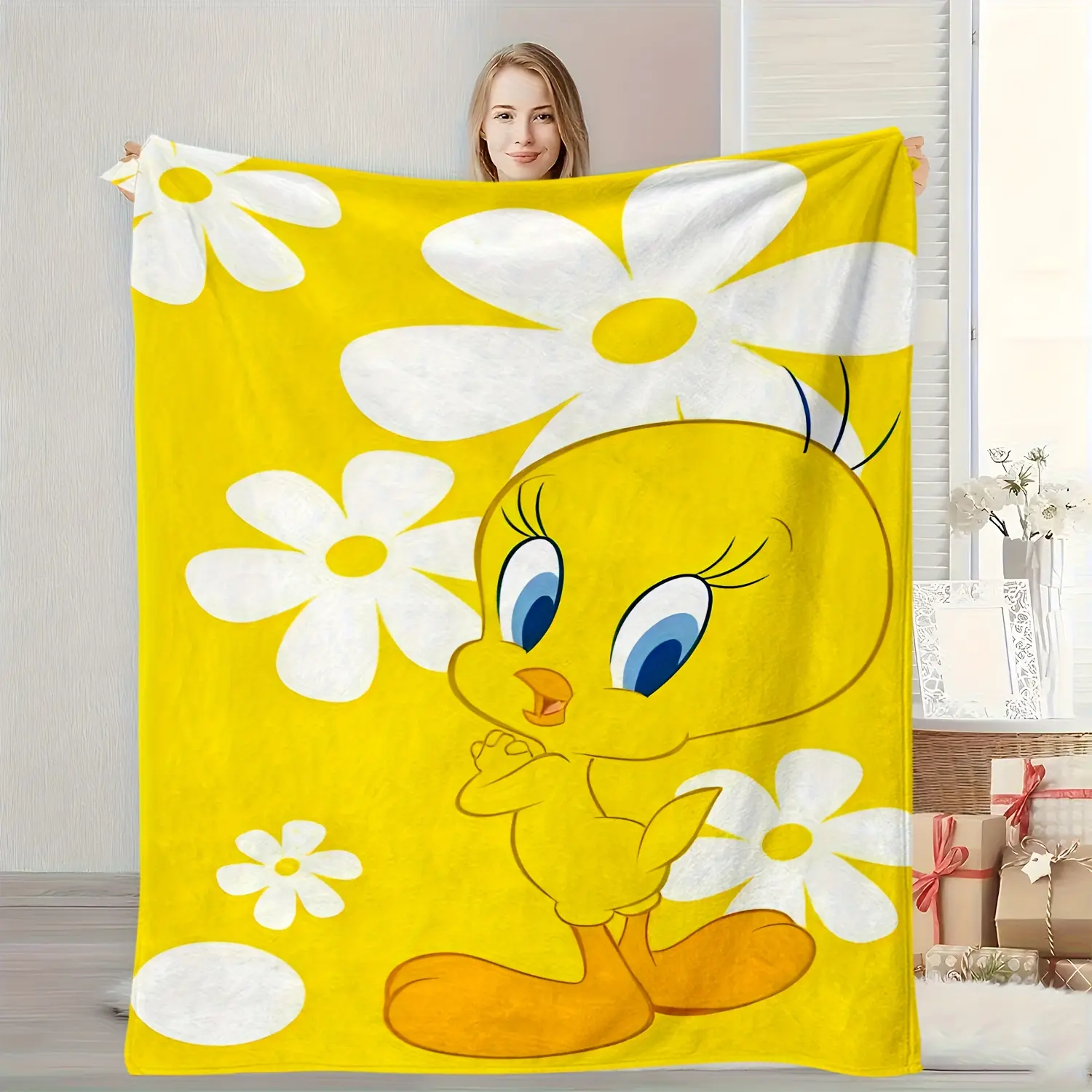 Halloween gift blanket, yellow background with bird print, polyester fleece fabric, Christmas gift blanket |   Soft and warm nap blanket, bed blanket |   Suitable for beds, living room sofas, portable for outdoor travel.