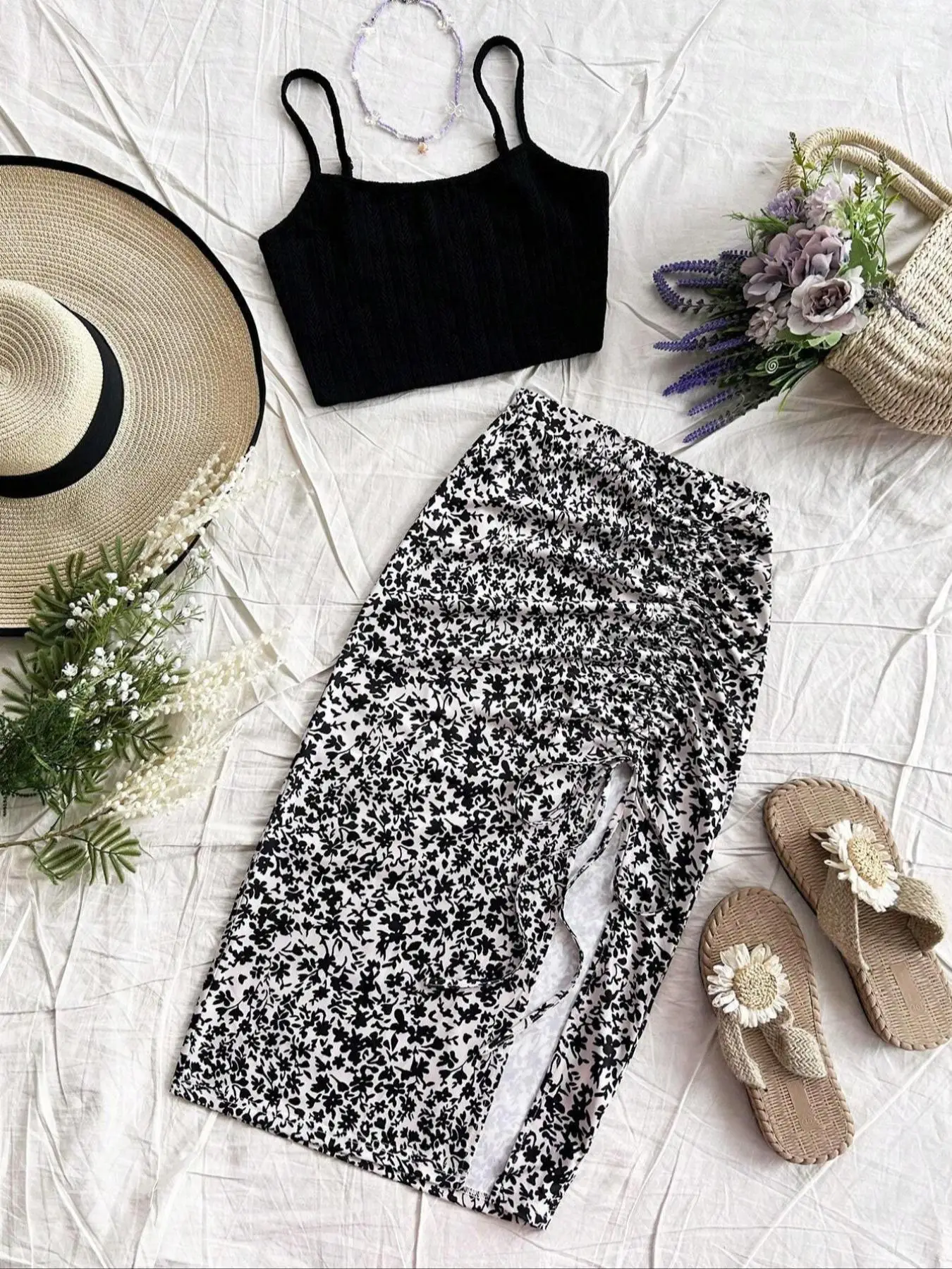 Women's Plain Cami Top & Ditsy Floral Print Ruched Drawstring Skirt, Casual Sleeveless Top & Skirt for Summer, Two-piece Women’s Sets, Womenswear