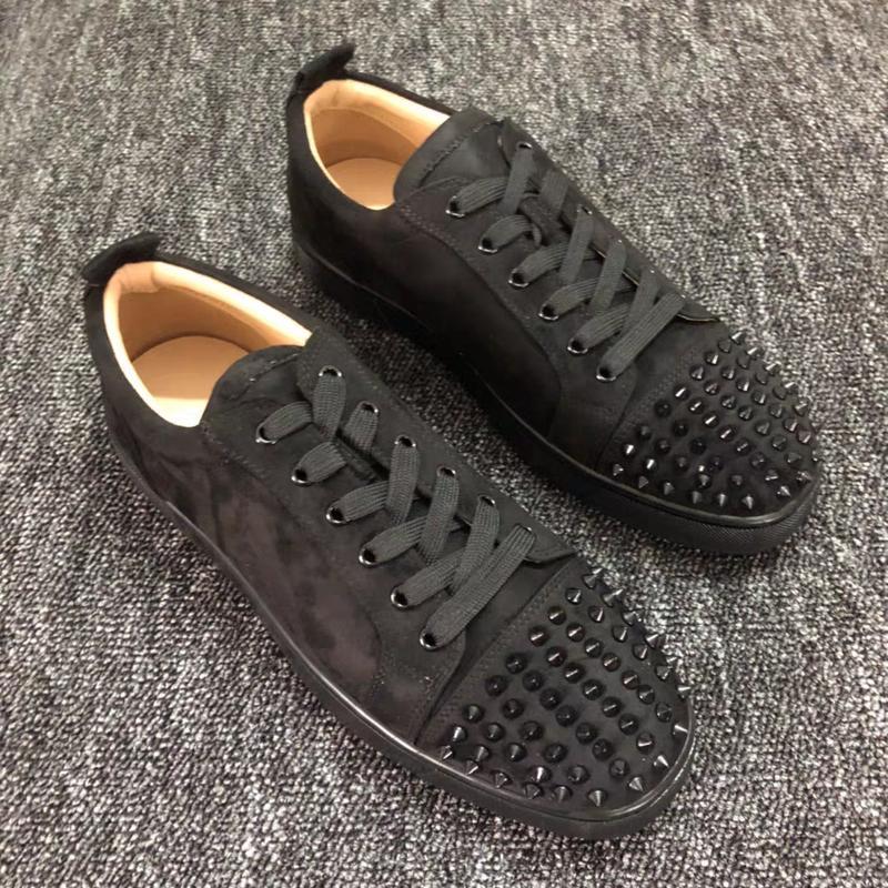 Men's low cut black rivet casual, luxurious, multifunctional, comfortable, and fashionable red soled sports shoes