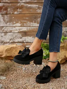 Women's Black Suede Platform Loafers with Bow & Metallic Detail, Fashion-Forward Casual Footwear, Versatile Edgy Commuting Shoes, Female All-match Trendy Loafers for Daily Outings, Office & Street Style Looks, Flatform Loafers, Bowknot Design Loafers