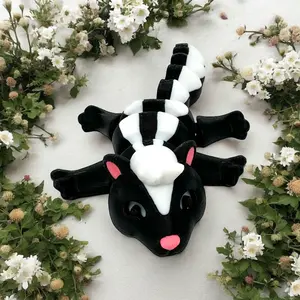 Skunk 3D Printed Gift with Whimsical Design and Unique Presentation