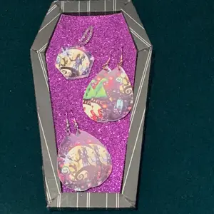 Nightmare Before Christmas Necklace & Earrings Set Coffin Box Packaging