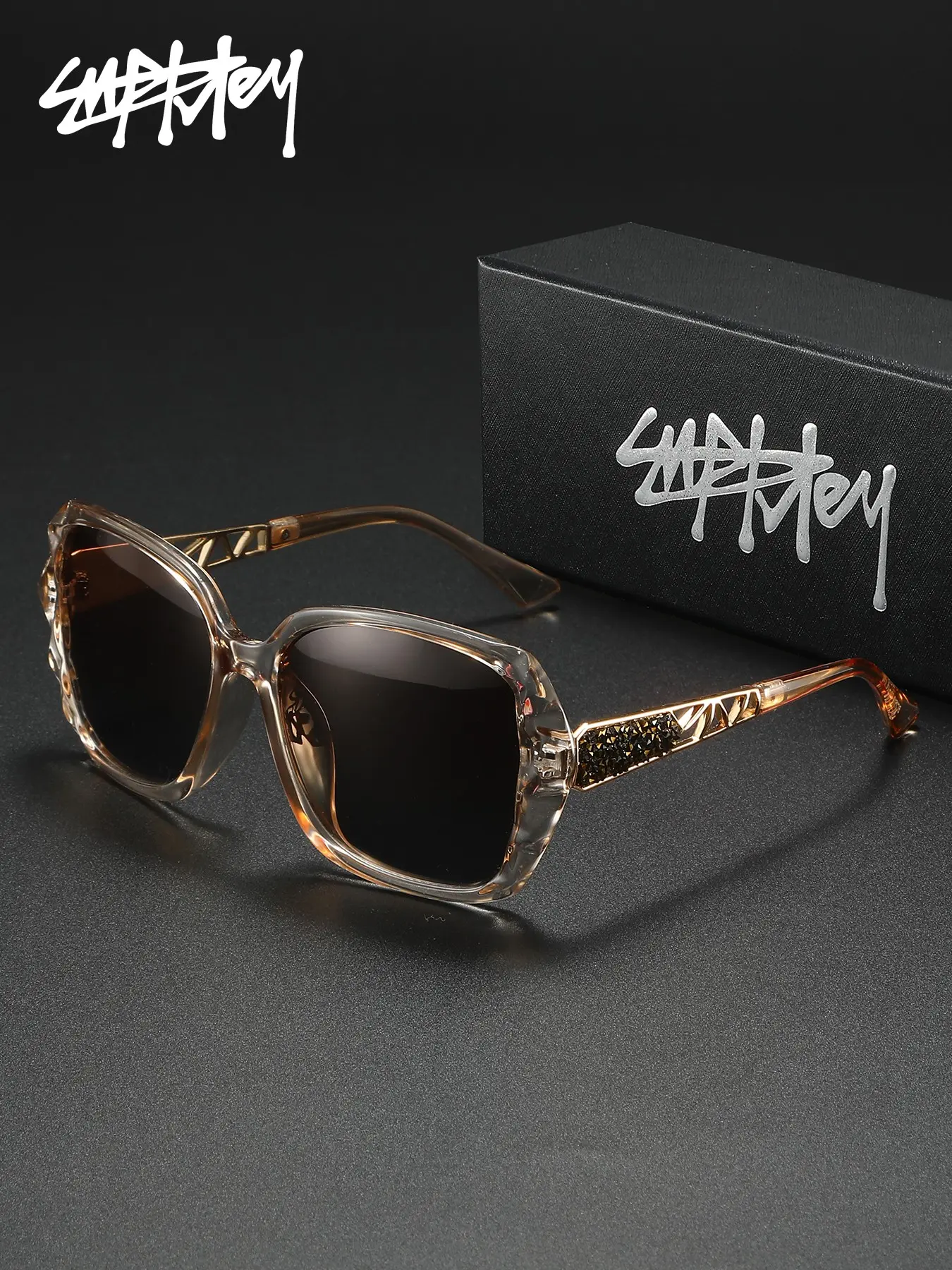 Polarized Square Sunglasses with UV Protection, Oversized Frame Clara | Geometric Oversized Polarized Sunglasses | Fifth  main image 2