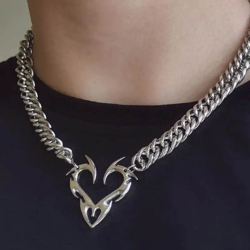 A Present for Fathers Day, Men's Punk Heart Design Pendant Necklace, Stainless Steel Chunky Cuban Link Chain Jewelry for Party, Daily Clothing Decor for Boy, Stainless Steel Necklaces
