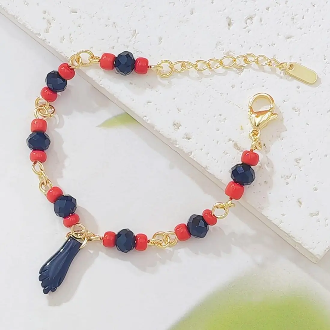 14K Gold Plated Azabache Hand Charm Bracelet, Red Black Beaded Figa Hand Protection Bracelet for Women, Adjustable Evil Eye Luck Jewelry