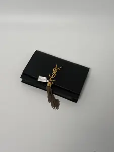 Pre-owned Yves Saint Laurent Leather Shoulder Bags Saint Laurent Kate Tassel Clutch YS319FEI